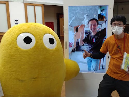 デジタルを活用した取り組み:遠隔コミュニケーションが可能なデジタルツール"窓"