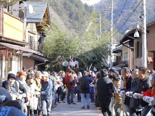 お正月の伝統行事“お松引き”
