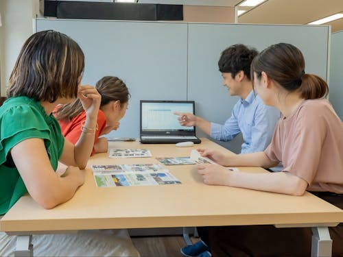 打ち合わせ会議