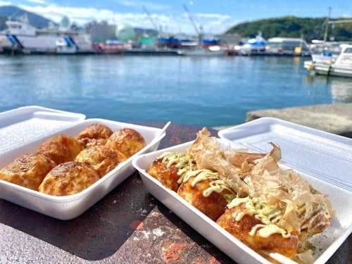 佐田岬半島産の海藻クロメのたこ焼きも!(えひめ移住ネットより)