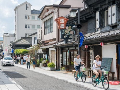 松本の市街地をのんびりと歩くのもおすすめです