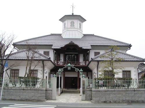 白雲館(近江八幡観光物産協会事務局)