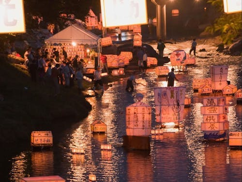 灯篭流し(田村市5大祭り)