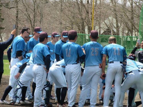 選手、監督、コーチ等、チーム一丸となって勝利と地域活性化に取り組んでいます！