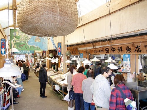 カツオが名物の久礼大正町市場