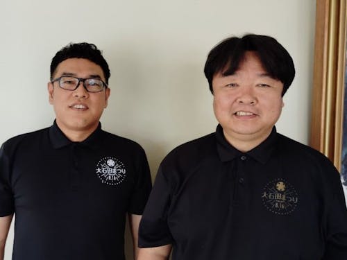 活動をサポートする、まちづくり推進課の青木さんと海藤さん