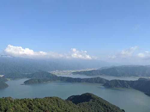 三方五湖を一望できる展望台からの景色