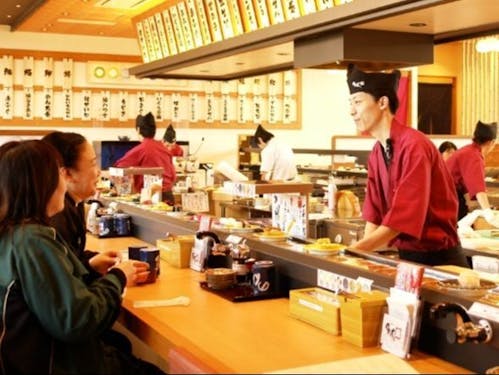 海が近い柳井市で、市場直送の魚を使ったお寿司屋さんも求人中((株)フジマ)