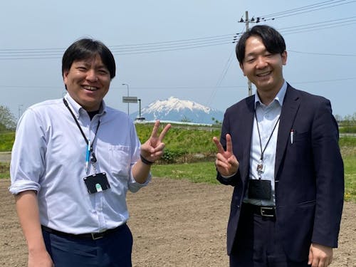 築館さんと太田さん(平川市役所)