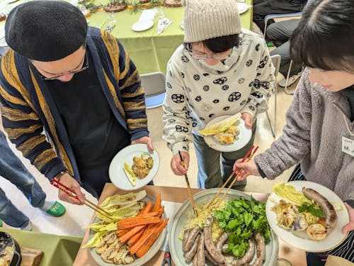 LifeShiftえなの前身【ローカル起業カレッジ】の食事風景の１コマ