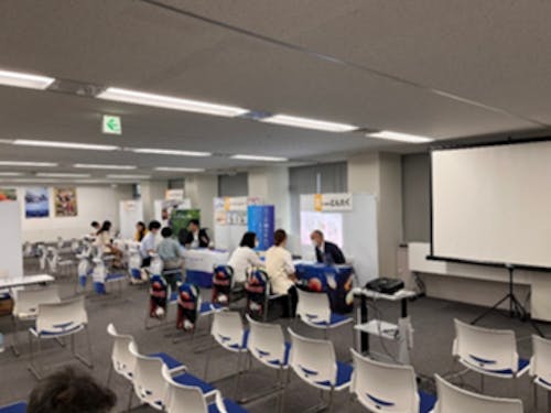 個別ブース相談の様子(2)