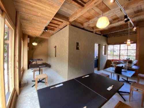 1階が飲食店にリノベされた「だいご長屋」(長門市)