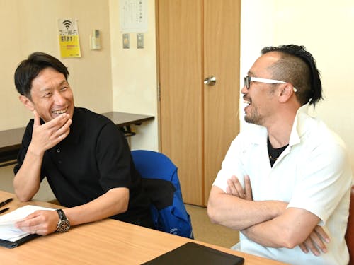 若松さん(左)と後藤さん(右)