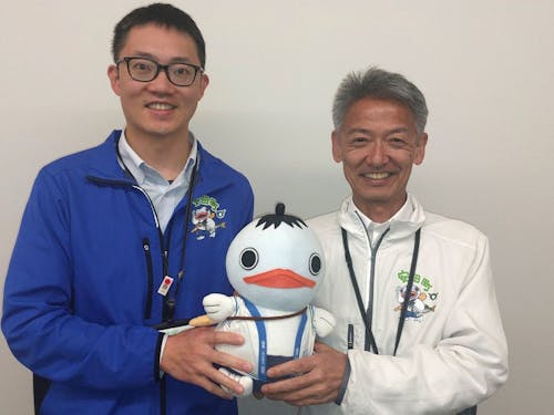 安田町のマスコット「安田朗」（あんたろう）とお待ちしてます！