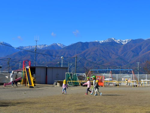 豊かな自然の中で、子は自然と育っていきます🏔