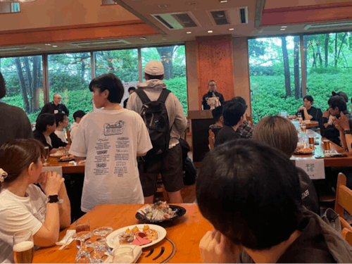 運動会後の懇親会の様子