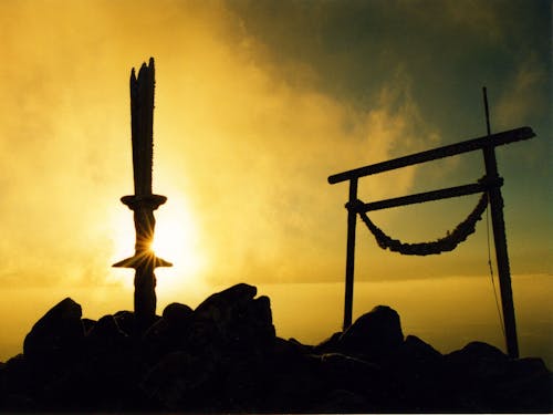 高千穂峰山頂の天の逆鉾