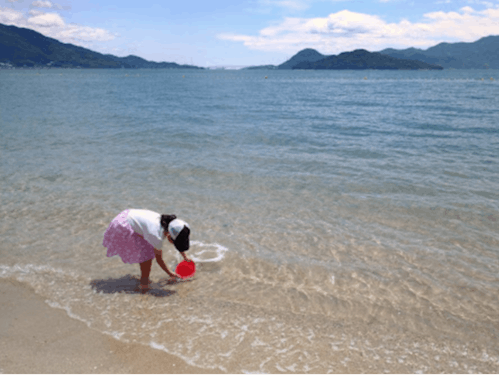 一面に広がる瀬戸内海でのびのび海遊び