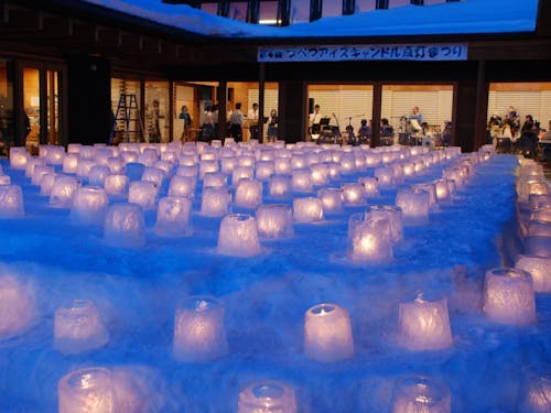 2月に開催のアイスキャンドル祭り