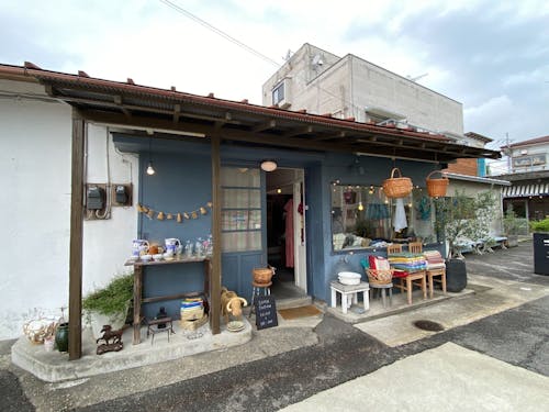 市内には空き家活用で生まれ変わったかわいいお店がたくさん🏠
