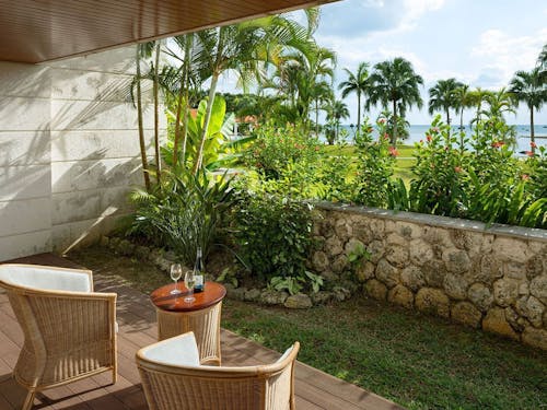 ホテル部屋テラス