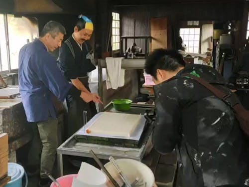 伝統工芸を今までにない軽快な作品に仕上げ、講師陣から「面白い!」と大絶賛でした。