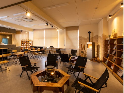 【ミーティングルーム】