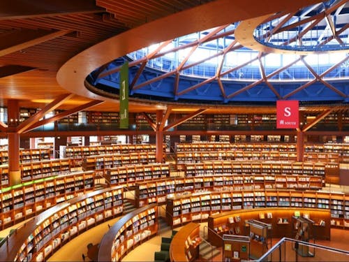 石川県立図書館「百万石ビブリオバウム」