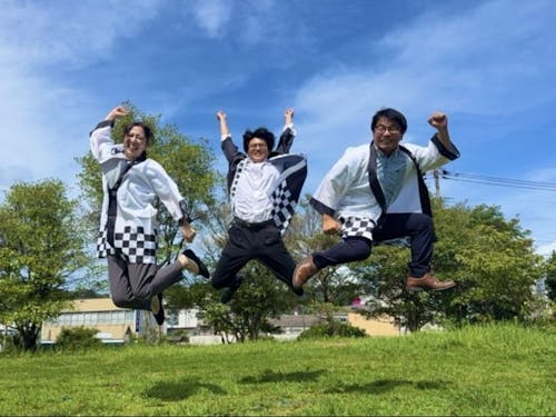 左から下原★濱田★田畑 お待ちしています!