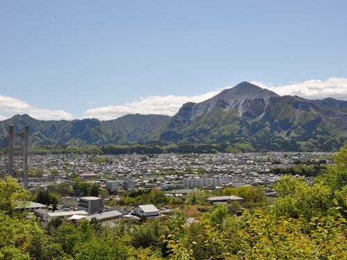 山に囲まれた自然深い秩父市。気軽に山歩きを楽しめます。