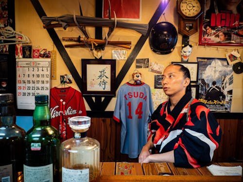 武士が好んだ藍染色の萩侍ロゴと炎のストッパー津田恒実のユニフォームからも伝わる志