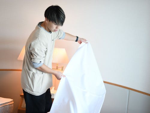 観光の事業所で働く大人の島留学生