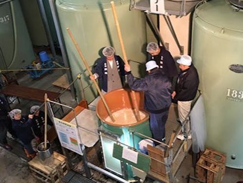 酒蔵見学(イメージです)