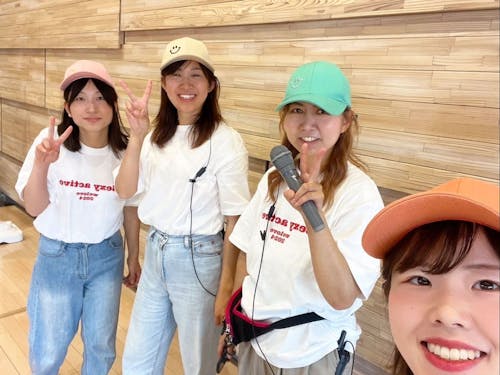 地域おこし協力隊活動時の上田さん（左から２番目）