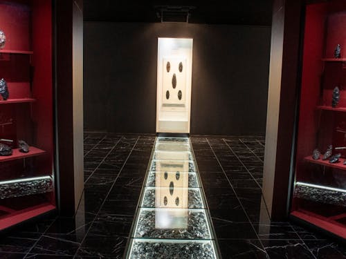 日本最古の国宝「北海道白滝遺跡群出土品」は遠軽町内で発掘されました。