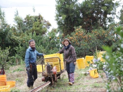 布団の貸し借りで結ばれたご夫婦の素敵な2ショット!(えひめ移住ネットより)
