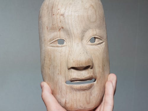 2024年月に着任したばかりの石元隊員が、未経験から作った面