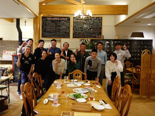 前回ツアーの様子（農家レストランでの交流会）