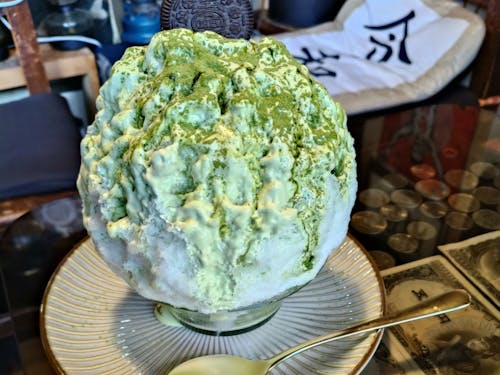 こうした高岡の名物かき氷を味わえるのも、移住してできたネットワークの産物です