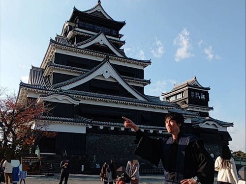 「わしは、かつての百姓を目指すぜよ」(熊本城にて。消防団で旅行に行きました。)