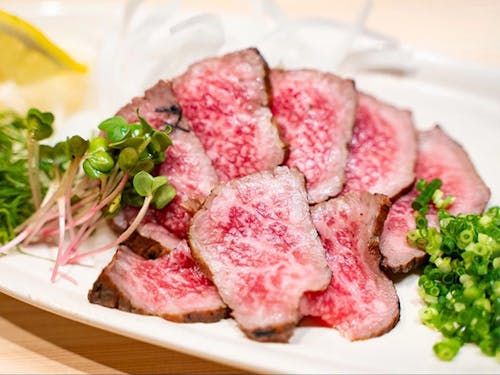 幻の和牛「土佐あかうし」のローストビーフ（土佐町）