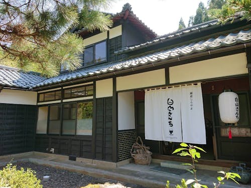 まるで、「ただいま」と帰れるような安心感のある農家民宿の、一棟貸しです