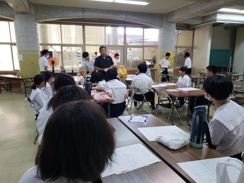 地域の中学生との交流