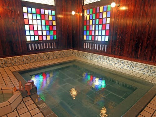 毎日温泉で癒される暮らしも。