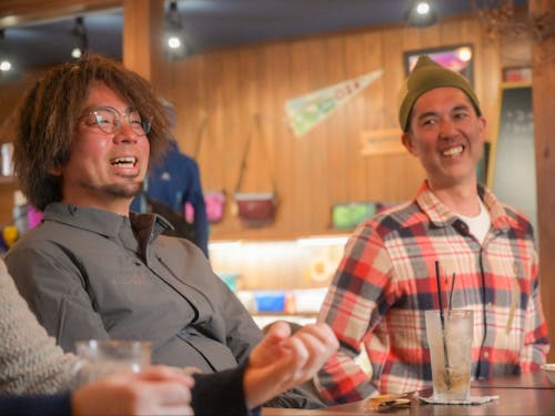 人が集まると自然と笑顔が溢れる村