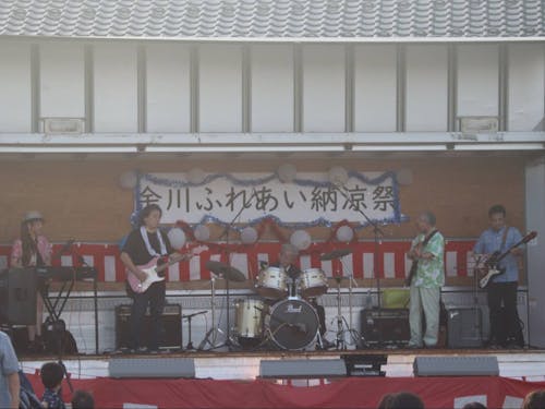 余川地区の納涼祭の様子
