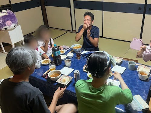 みんなで囲む食卓♪