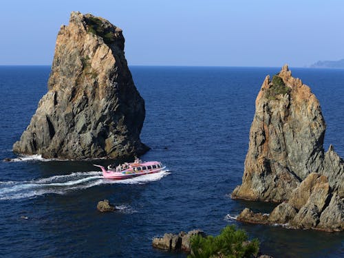 ②「青海島」観光汽船も出ています