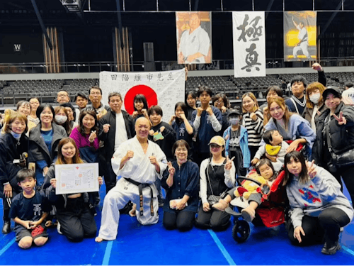 2023年極真世界大会にて多くの仲間たちと