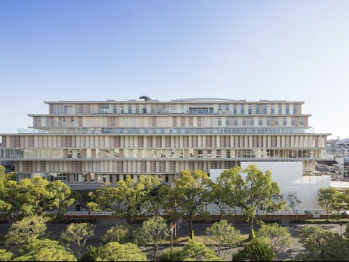 巨大な図書館で本読み放題@高知市